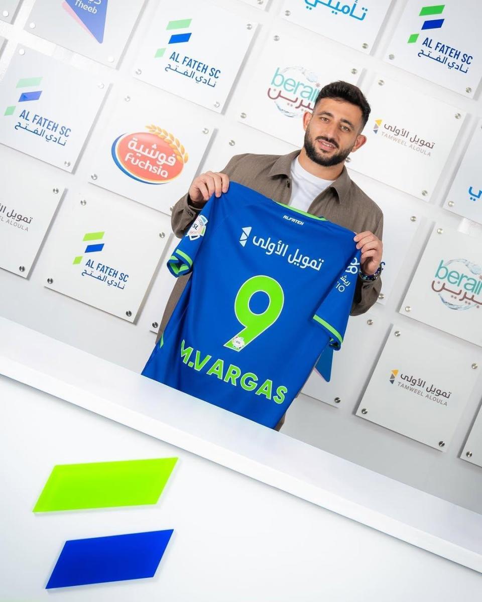 开云下载-沙尔克迎来新球员加盟，支援实力大增