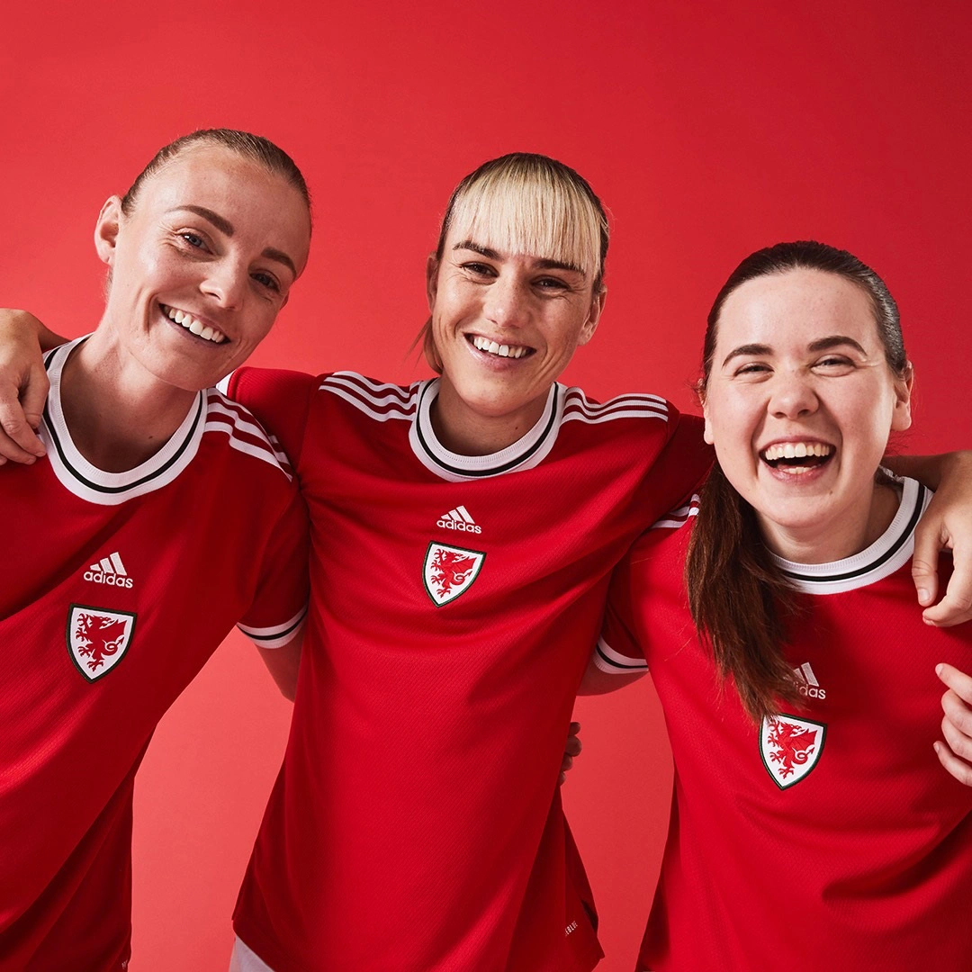 联赛威尔士女足强势夺冠，展现团队实力的简单介绍