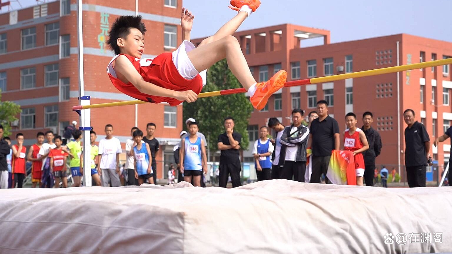 开云体育官方网站-激烈比拼将体育精神展现得淋漓尽致的简单介绍