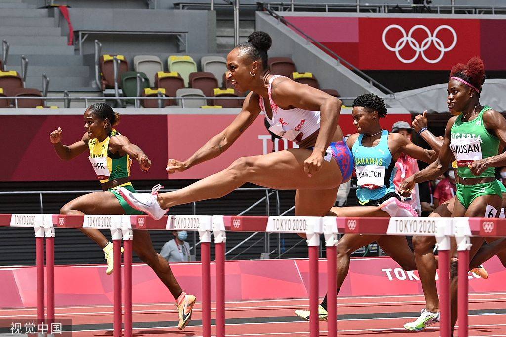 波多黎各选手在田径项目中夺冠