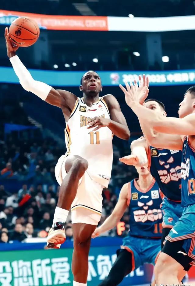 篮球比赛中球队实力悬殊，结果不言而喻的简单介绍