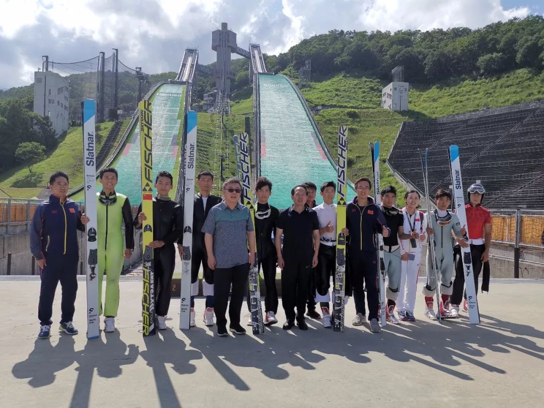 北欧运动员以顽强拼搏的态度出征