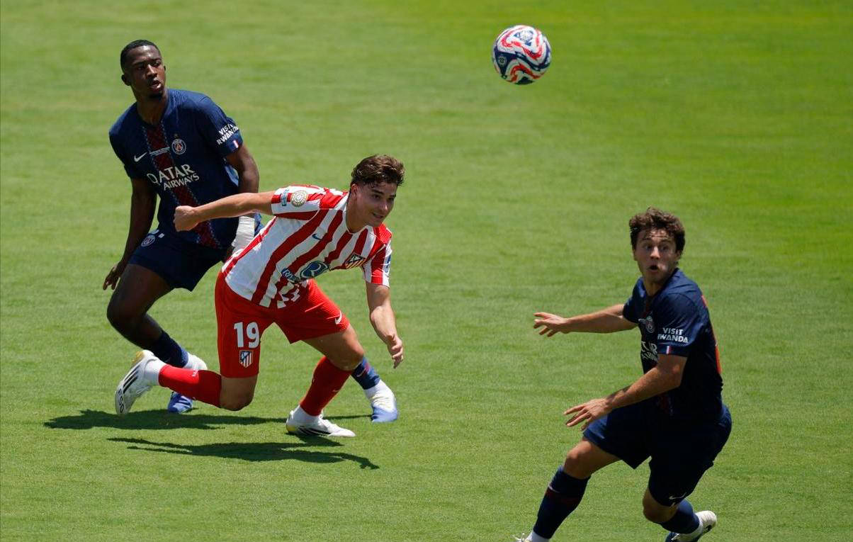 开云体育-巴黎圣日耳曼球员发挥出色，全力争胜的简单介绍