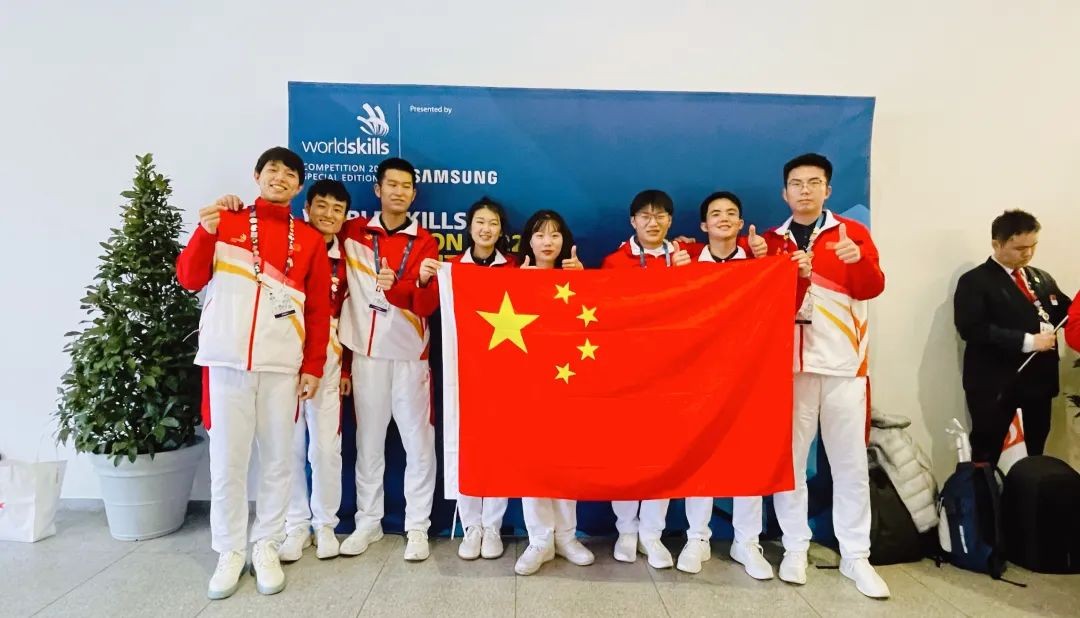 开云官网-爱尔兰男子自行车选手风采迷人，问鼎金牌