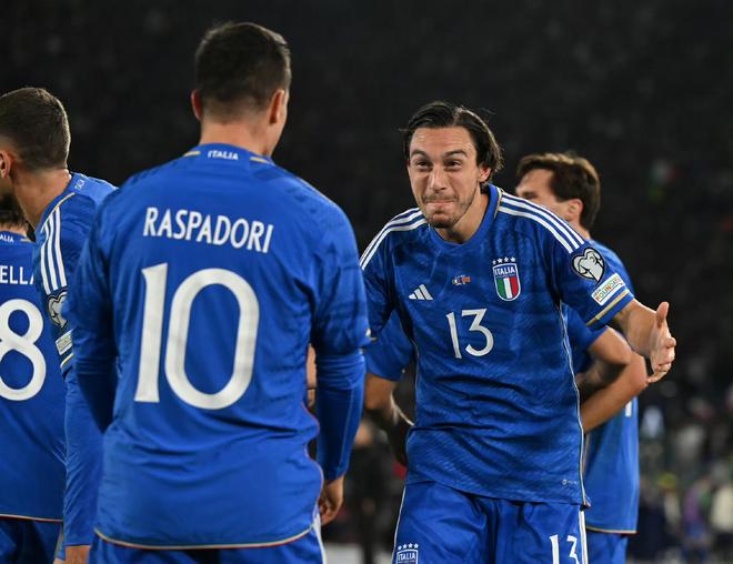 意大利队在与乌克兰队的较量中获胜