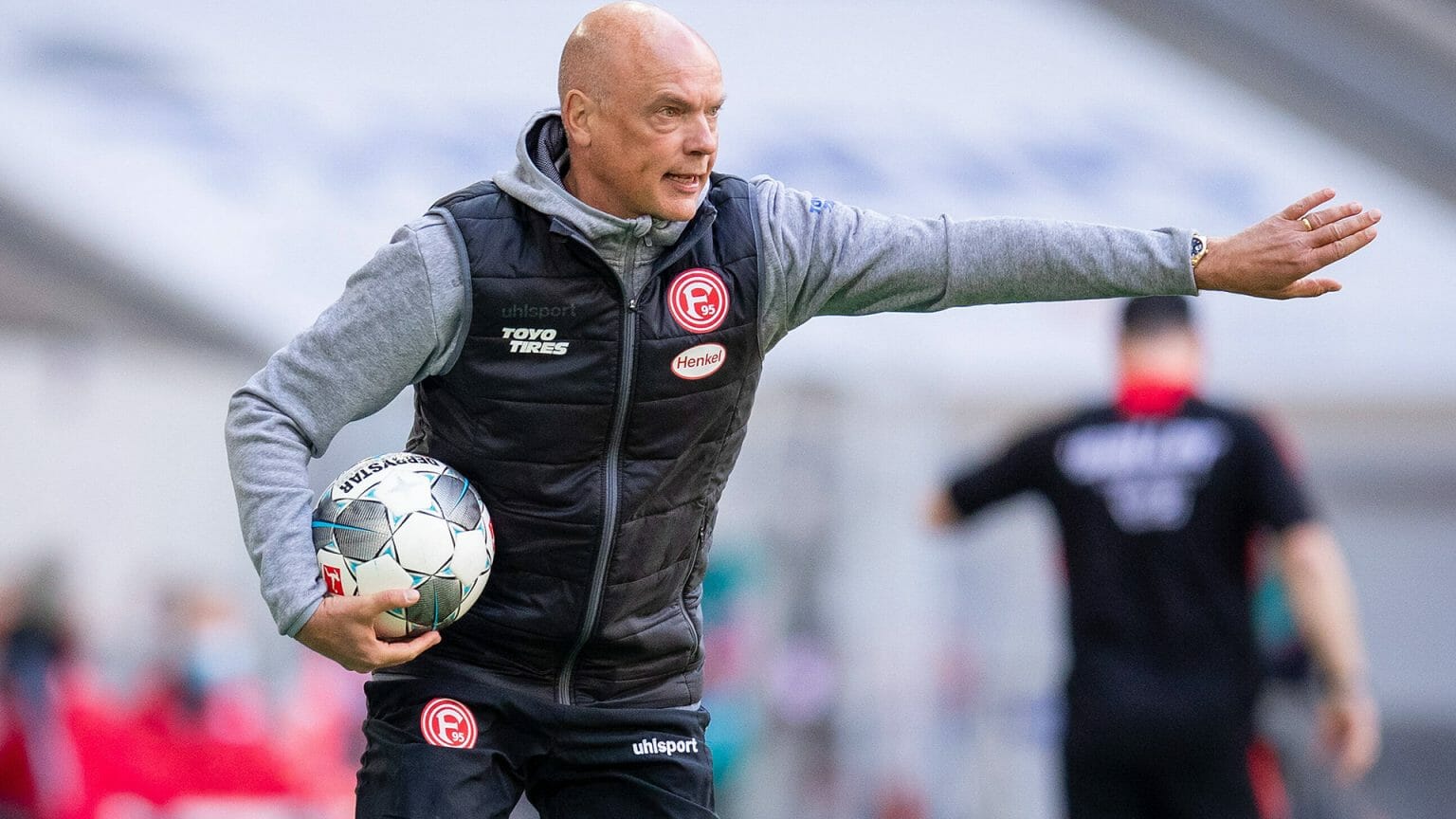 杜塞尔多夫主场告捷，离保级梦想更近一步