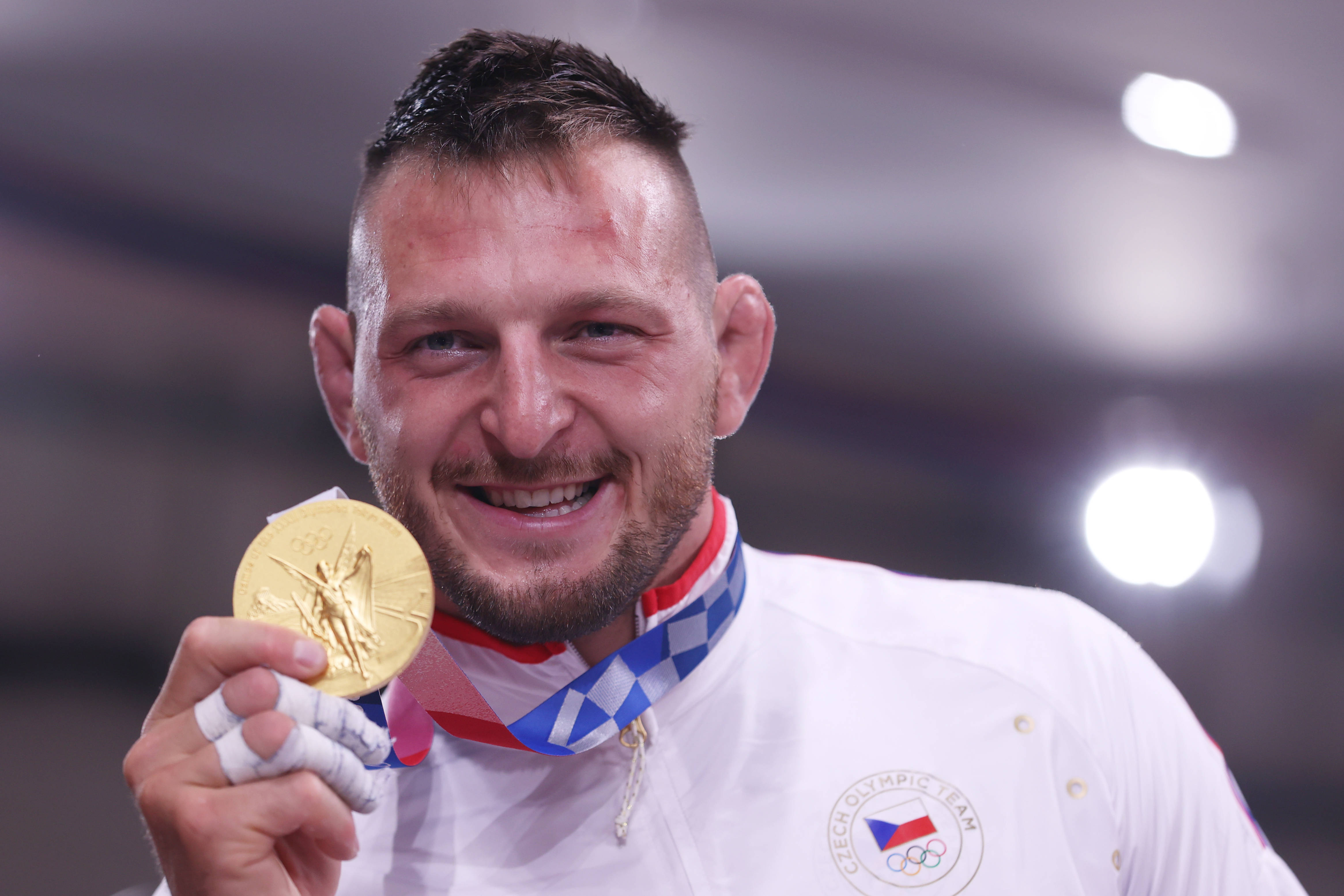 开云体育官方网站-包含西班牙射箭高手力挫对手，夺得男子团体金牌的词条