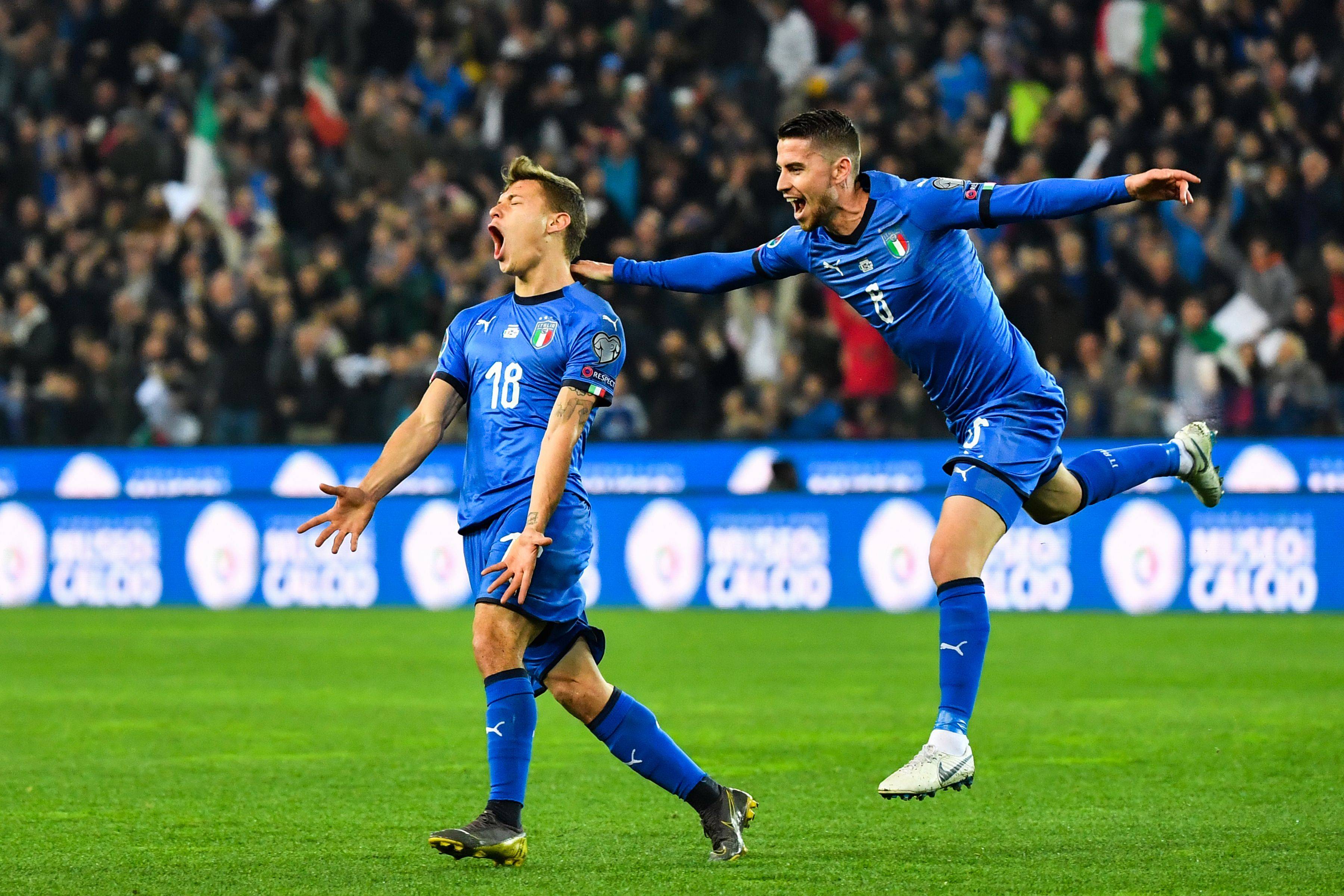 意大利足球比赛涉及有争议备受瞩目