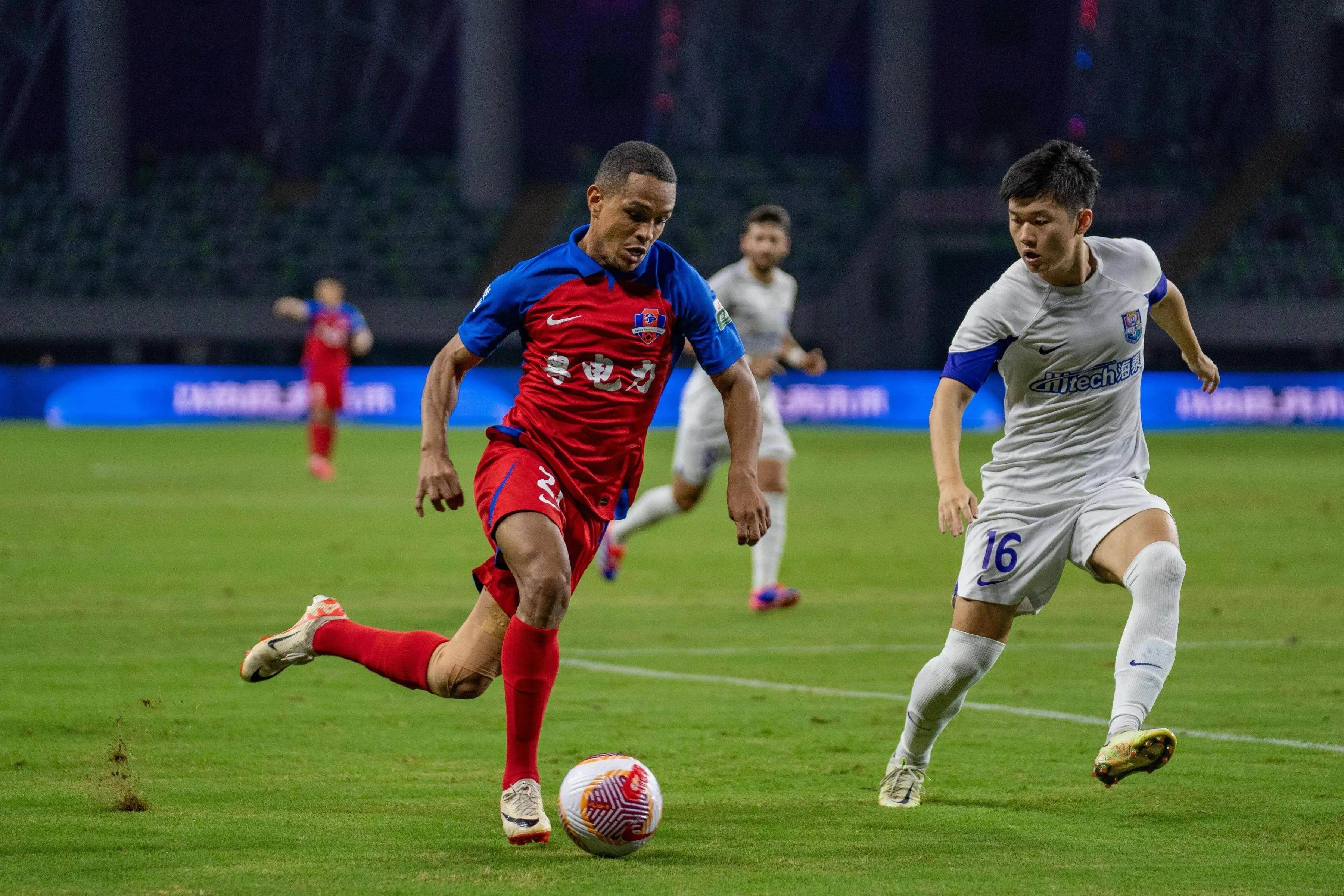 中超大胜惊艳全场观众 中超大胜惊艳全场观众