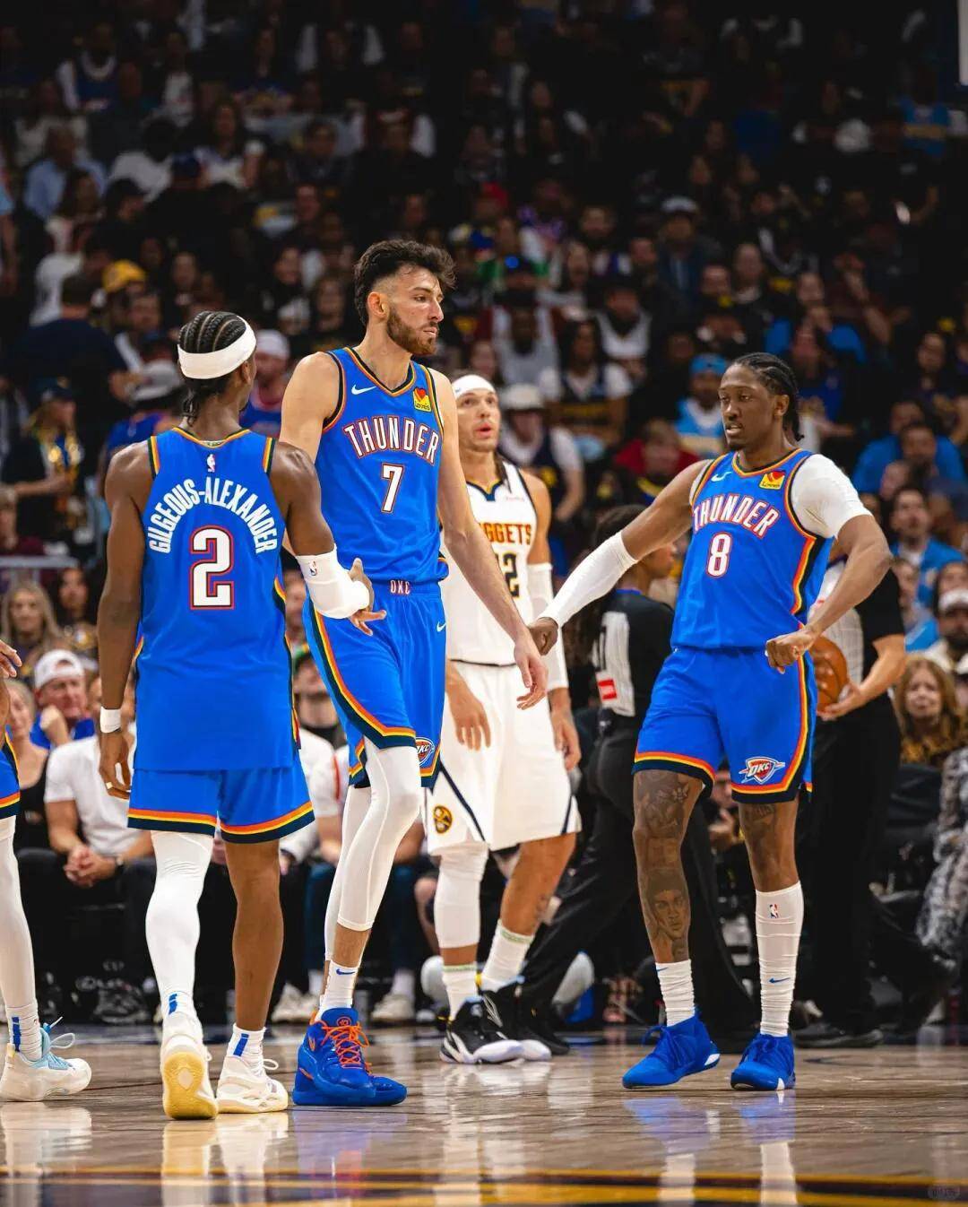 纽约尼克斯队创下佳绩，备受瞩目的简单介绍