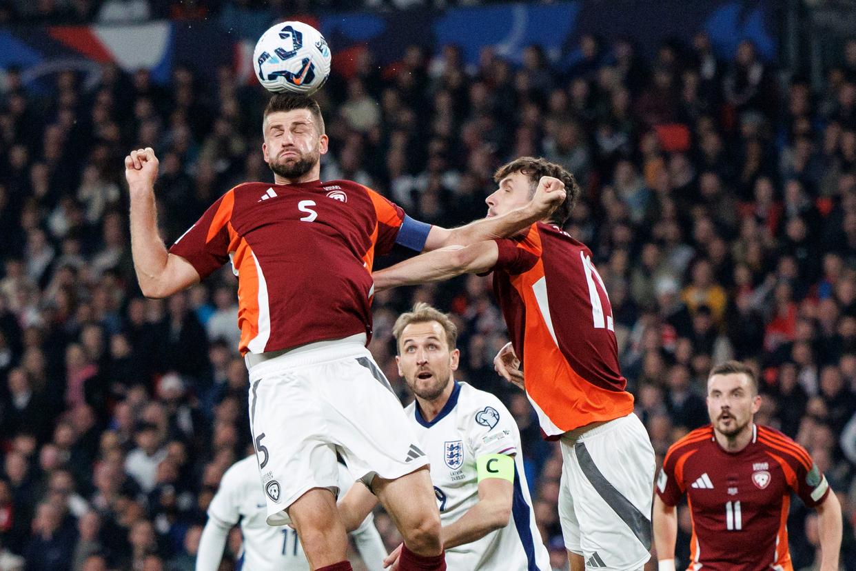 关于英格兰队险胜克罗地亚队,球迷欢呼不已的信息 关于英格兰队险胜克罗地亚队,球迷欢呼不已的信息