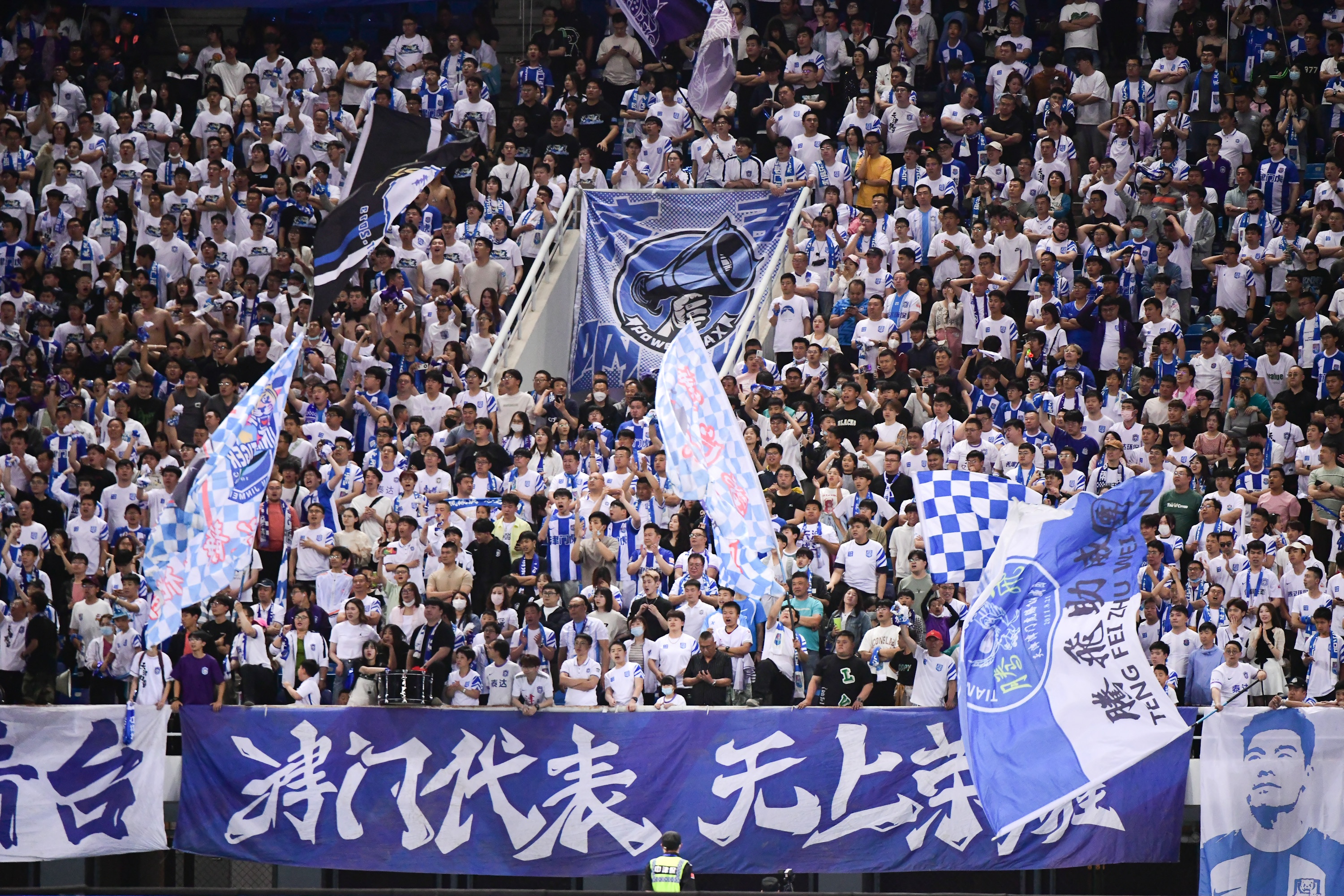 开云官网-火爆比赛引关注，球迷热情高涨的简单介绍