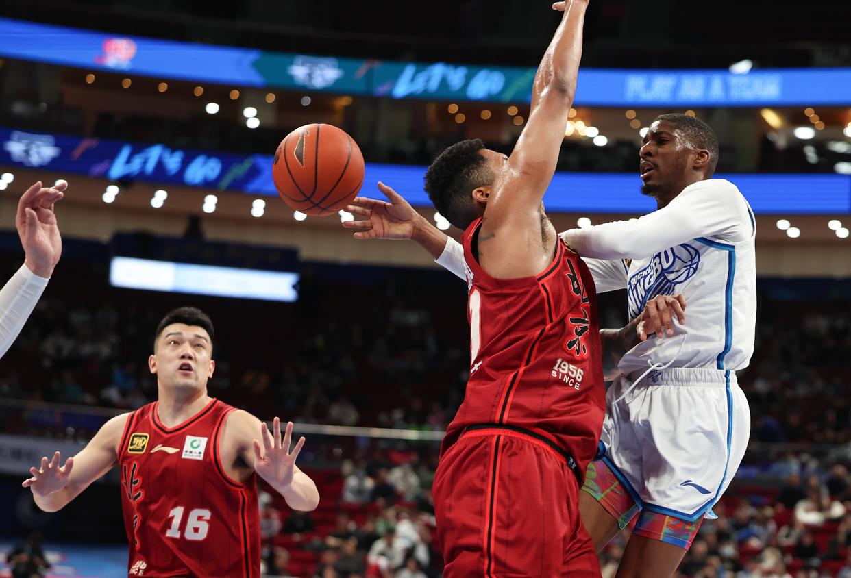 包含上篮得分瞬间球队气质魅力尽显的词条 包含上篮得分瞬间球队气质魅力尽显的词条