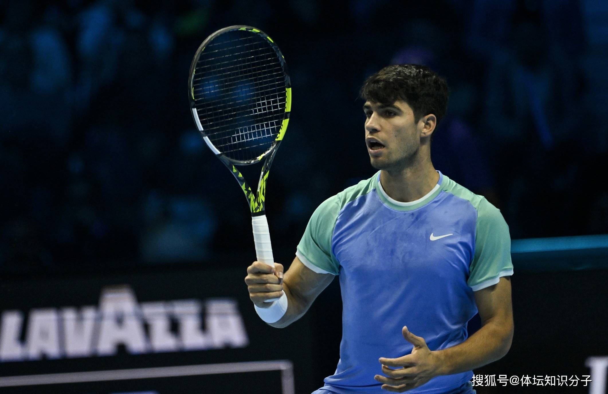 赛场上演峰回路转，胜负悬殊