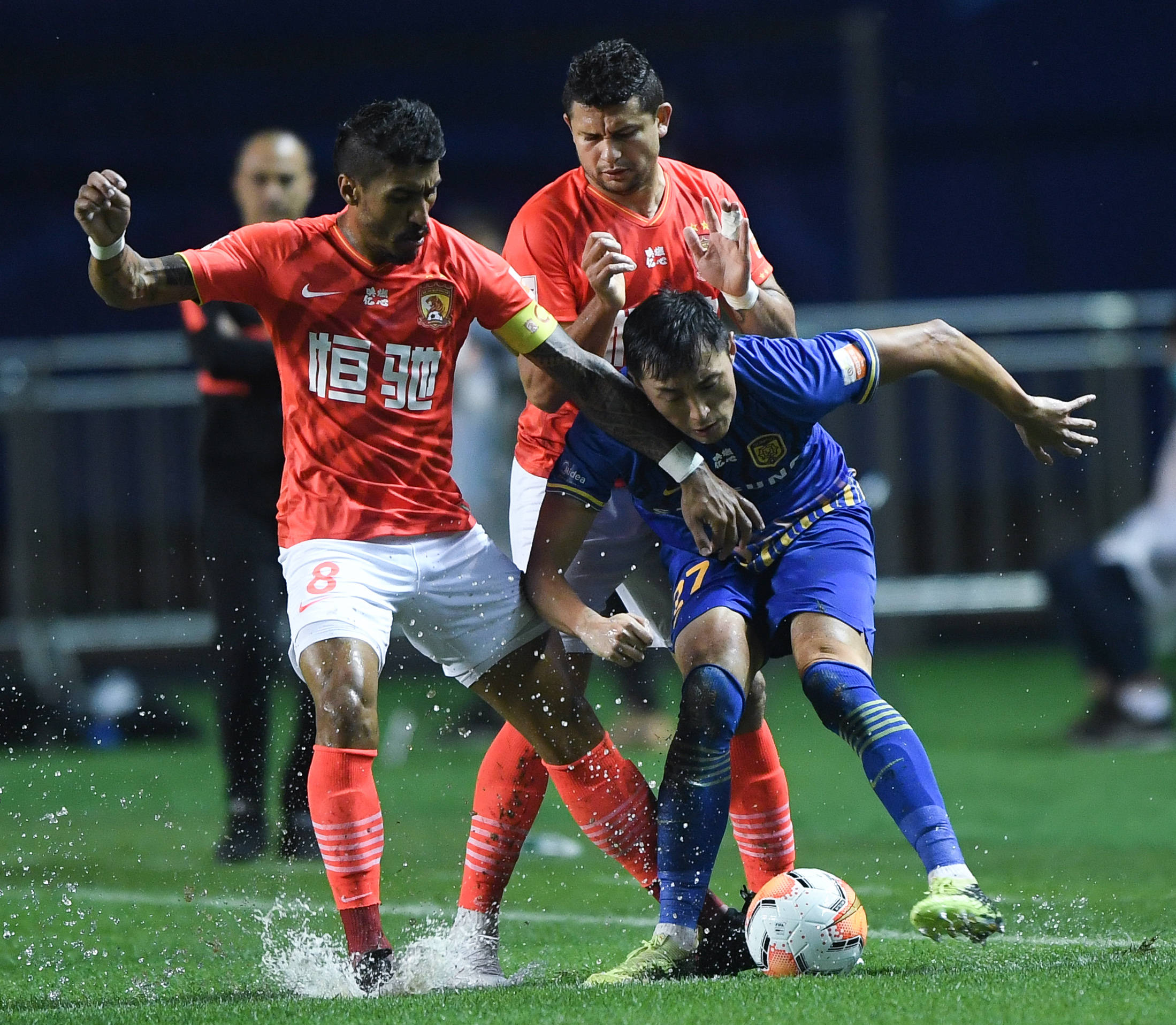 开云官网-江苏苏宁战平广州富力，难分胜负的简单介绍