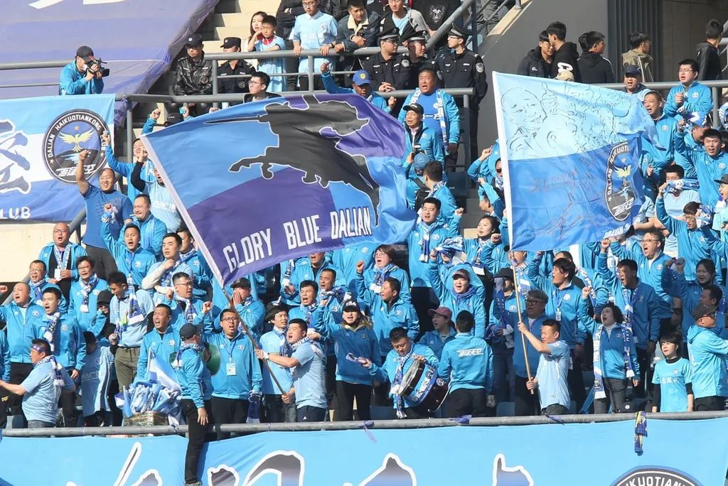 包含天津泰达客场不敌大连一方，遭受失败的词条