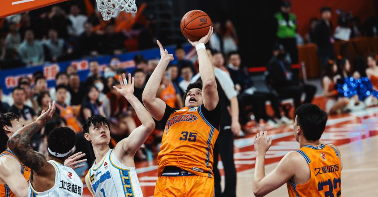 开云体育登录-包含沃尔夫斯堡队球员合练不和谐，建议解决内部矛盾的词条