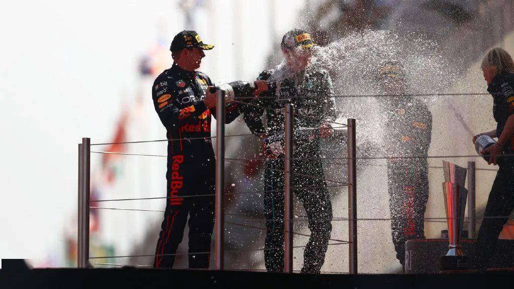 开云体育官网-关于红牛车队碾压阿斯顿马丁，拉塞尔刷新纪录的信息